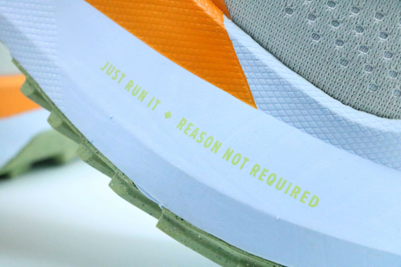 nike epic react flyknit 2 vs pegasus